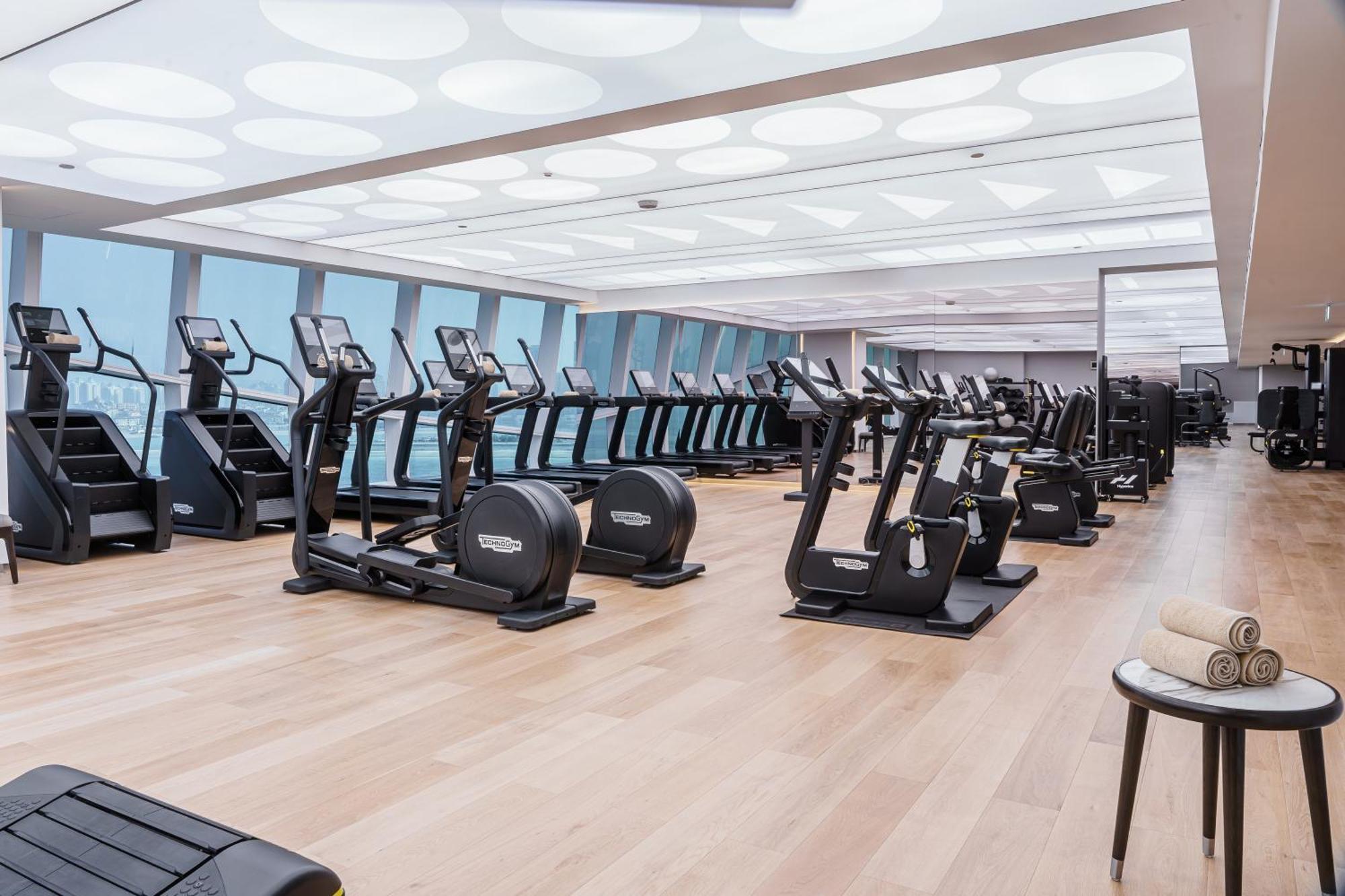 Lusail Fairmont Doha酒店 外观 照片 The gym at the 100 East 53rd Street building