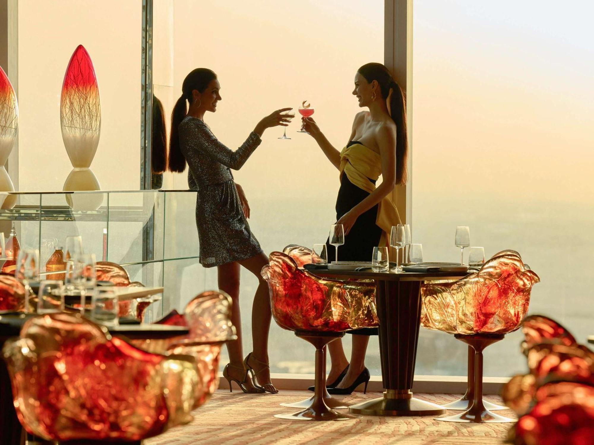 Lusail Fairmont Doha酒店 外观 照片 The bar at the 101 lounge