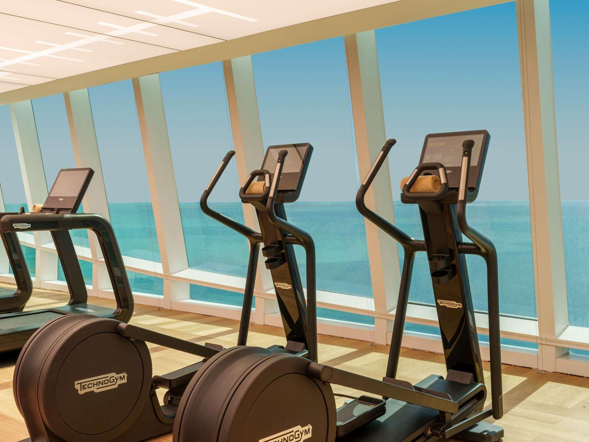 Lusail Fairmont Doha酒店 外观 照片 Elliptical cross trainer