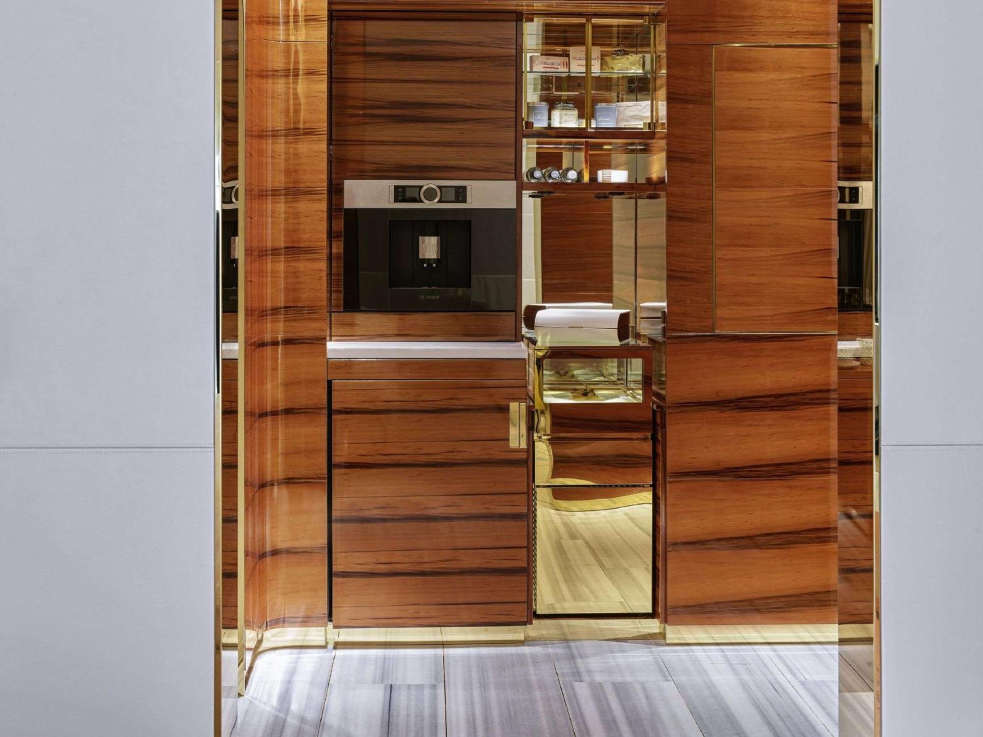 Lusail Fairmont Doha酒店 外观 照片 A kitchen by the Italian company Snaidero
